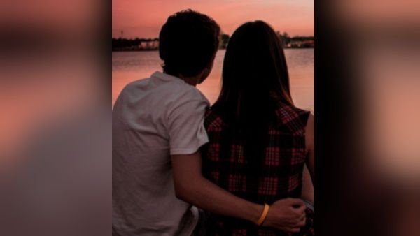 निर्दोष भारतीय पति-पत्नी को सगी आंटी ने ही कतर में फंसाया, हनीमून पैकेज के नाम पर किया ये धोखा