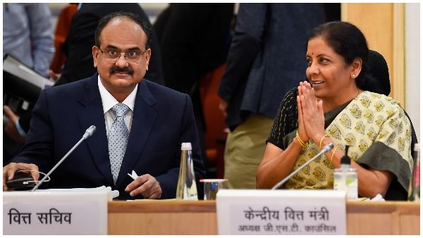 कोरोना लॉकडाउन के बाद 8 महीने में पहली बार GST कलेक्शन हो सकता है एक लाख करोड़ के पार