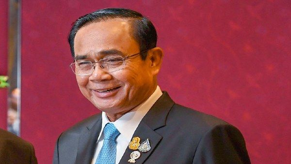 थाइलैंड में हटा आपातकाल, प्रदर्शनकारियों ने इस्तीफे के लिए प्रधानमंत्री को दिया अल्टीमेटम