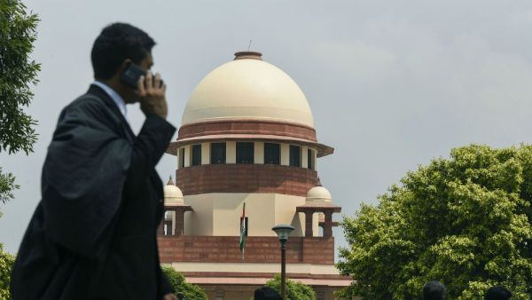 आंध्र प्रदेशः SC ने प्राइमरी स्कूलों में अंग्रेजी माध्यम को खत्म करने के आदेश के खिलाफ याचिका को स्थगित किया