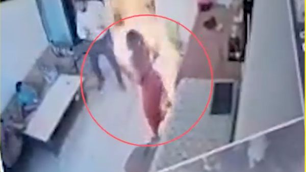 राजस्थान : महिला को ज़िंदा जलाने का वीडियो आया सामने, देखकर कांप जाएगी रूह