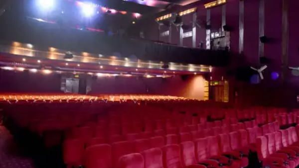 कर्नाटक सरकार ने थिएटर खोलने की दी अनुमति, अब नाइट कर्फ्यू भी रात 10 बजे से सुबह 5 बजे तक रहेगा लागू
