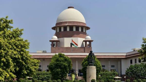 शिकायतकर्ता का एससी/एसटी होना ही नहीं हो सकता अपर कास्ट व्यक्ति पर मुकदमे का आधार: सुप्रीम कोर्ट