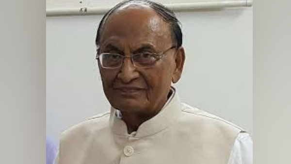 बिहारः भाजपा के वरिष्ठ नेता और पूर्व केंद्रीय मंत्री डॉ. सीपी ठाकुर कोरोना संक्रमित, ट्वीट कर दी जानकारी