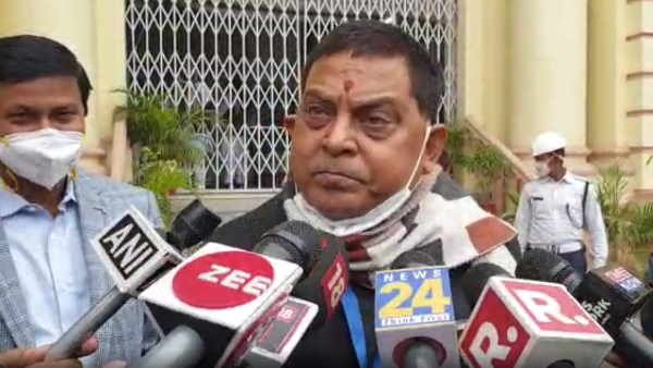 लालू की जमानत पर 11 दिसंबर को हाईकोर्ट में अगली सुनवाई, जदयू नेता ने कसे तंज