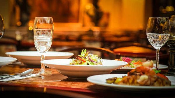 आंध्र सरकार ने रेस्तरां और होटलों को सुबह 5 बजे से आधी रात तक खुले रहने की दी अनुमति