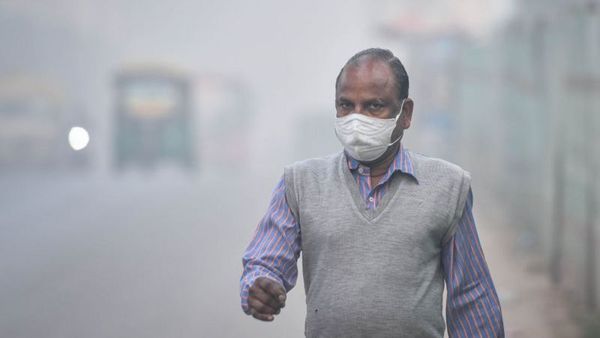 दिल्ली प्रदूषण: स्मॉग से बचाने में एयर प्यूरीफायर्स कितने कामयाब?