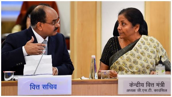 मोदी सरकार जल्द करेगी दूसरे राहत पैकेज की घोषणा, वित्त सचिव ने कहा- हम इस दिशा में कर रहे हैं काम