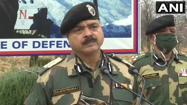 अपनी हरकतों से बाज नहीं आ रहा पाकिस्तान, मानवाधिकार का मुद्दा उठाया जाना चाहिए: BSF