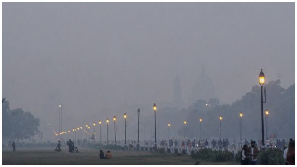 दिल्ली में फिर 'गंभीर' श्रेणी में पहुंचा AQI, मौसम विभाग ने अगले 24 घंटे में सुधार की जताई उम्मीद
