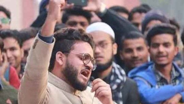 फ्रांस अटैक: AMU के छात्र नेता फरहान जुबैरी पर FIR, गिरफ्तारी के आदेश