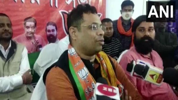 बंगाल: बीजेपी सांसद का दावा- TMC के 62 विधायक संपर्क में, गिर सकती है ममता सरकार