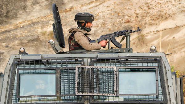 नगरोटा एनकाउंटर: पूछताछ में ट्रक ड्राइवर और क्लीनर से नहीं मिला कोई सुराग, दोनों को छोड़ा गया- सूत्र