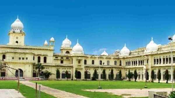 यूपी में 23 नवंबर को खुल जाएंगे सभी विश्वविद्यालय और कालेज, योगी सरकार ने जारी किए दिशानिर्देश