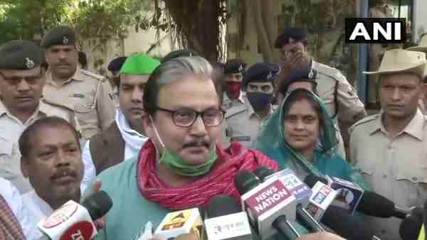 बिहार विधानसभा चुनाव 2020: एनडीए से महागठबंधन के पिछड़ने पर क्या बोले राजद सांसद मनोज झा?