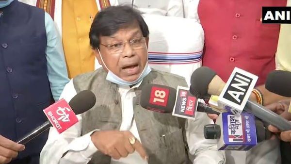 बिहार के नए शिक्षा मंत्री मेवा लाल चौधरी ने दिया इस्तीफा, भ्रष्टाचार के गंभीर आरोप