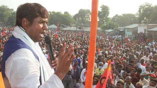 मुकेश सहनी: 'सन ऑफ मल्लाह' जिसने बिहार की राजनीति में जमा दिया 'VIP' सेट