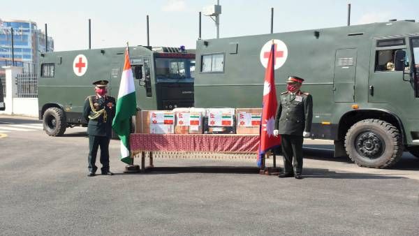 जनरल एमएम नरवने ने नेपाली सेना को सौंपे चिकित्सा उपकरण, 3 दिवसीय नेपाल दौरे पर हैं सेना प्रमुख