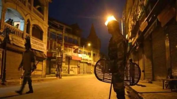 गुजरात में बढ़ता कोरोना वायरस का प्रकोप, इन तीन शहरों में शनिवार से नाइट कर्फ्यू लागू