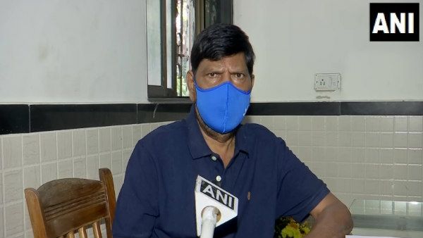 रामदास अठावले की पार्टी बनी रहेगी NDA के साथ, कहा- शिवसेना को झटका देना जरूरी