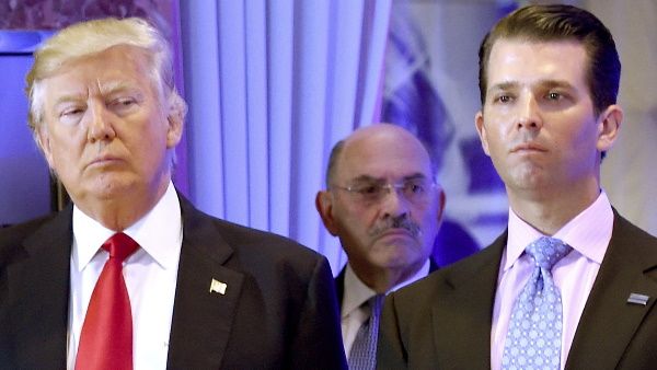 अमेरिका चुनाव: हार की कगार पर पहुंचे ट्रंप, तो ट्विटर पर ट्रेंड हुआ 'You're Fired Donald Trump'