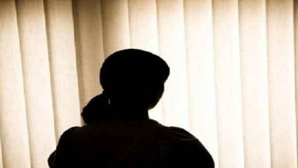 पाकिस्‍तान के राष्‍ट्रपति भवन में महिला एक्‍टविस्‍ट के साथ हुई शर्मनाक हरकत, सोशल मीडिया पर बताई ये बात