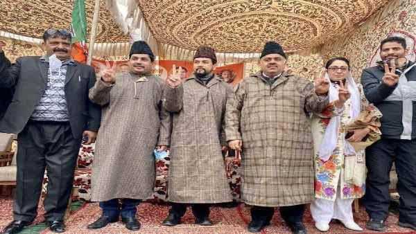 J&K DDC elections:कैसे श्रीनगर में फारूक अब्दुल्ला-महबूबा मुफ्ती से भी बड़ी ताकत बन गई BJP ?