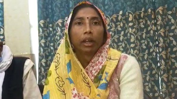 एटा: महिला ने भाजपा नेता पर लगाया उत्पीड़न का आरोप, सीएम योगी से लगाई न्याय की गुहार