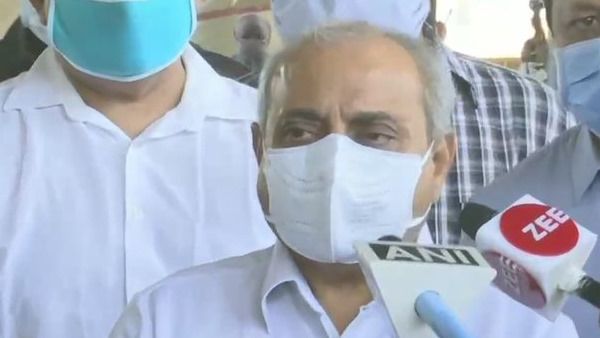 गुजरात में 100 सीटों वाले मेडिकल कॉलेज को केंद्र सरकार की मंजूरी, इसी वर्ष से शुरू होंगे दाखिले