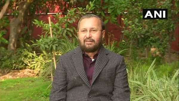 पर्यावरण मंत्री जावेड़कर ने कहा दिल्‍ली की Air quality अभी भी बहुत खराब है, biomass जलाने के खिलाफ कार्रवाई करने के दिए निर्देश