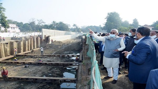 नीतीश कुमार ने लोहिया पथ चक्र के निर्माण कार्य का लिया जायजा, कहा- 2021 के अंत तक होगा काम पूरा