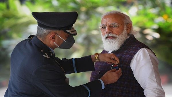 Armed Forces Flag Day: PM मोदी ने जवानों को किया सैल्यूट, कहा- इनके बलिदान पर गर्व है