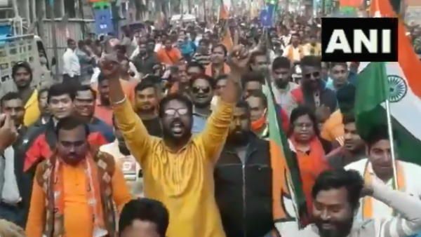 पश्चिम बंगाल: भाजपा की रैली में 'गोली मारो' के नारे, युवा मोर्चा अध्यक्ष समेत तीन गिरफ्तार