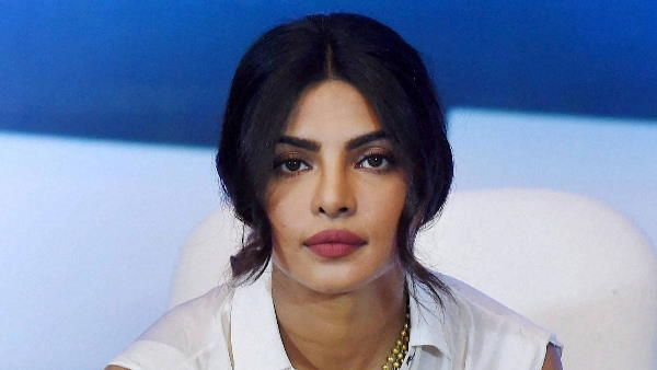 प्रियंका चोपड़ा का बड़ा खुलासा, अमेरिका में किया नस्लभेद का सामना