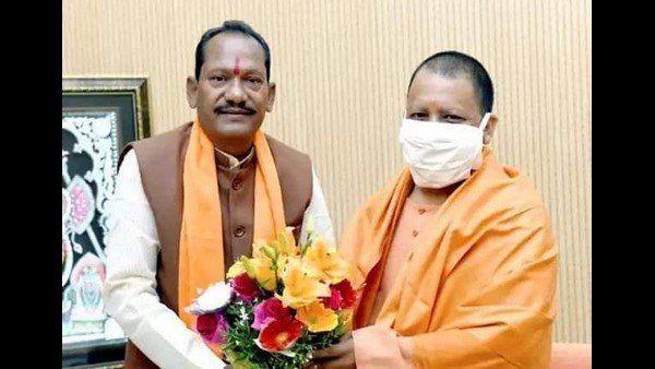 Karnataka: कर्नाटक सरकार के मंत्री की अपील, गाय के गोबर, गोमूत्र से बने साबुन, शैंपू का इस्तेमाल करें लोग