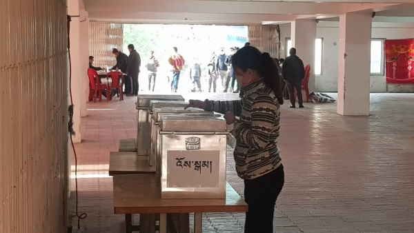 निर्वासित तिब्बतियों का नेता चुनने के लिए वोटिंग, जानें निर्वासित सरकार के चुनाव की खास बातें