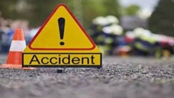 बस्‍ती: ट्रक ने पिकअप में मारी टक्‍कर, जयगुरुदेव के 3 अनुयायियों की मौत, 4 घायल