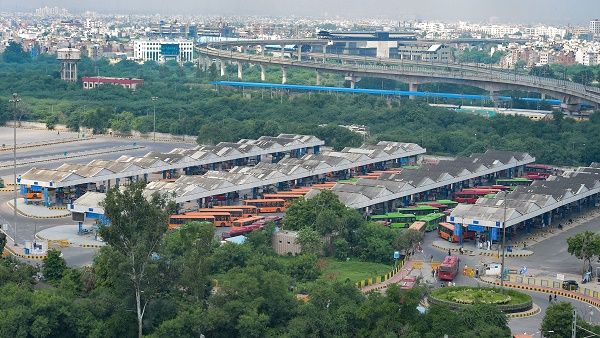 किसान ट्रैक्टर रैली का असर, 26 जनवरी को आनंद विहार से नहीं चलेंगी अंतरराज्यीय और स्थानीय बसें