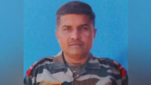 Jammu Kashmir: साल के पहले दिन पाक की नापाक हरकत, गोलीबारी में सूबेदार शहीद