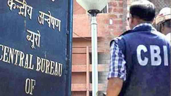 दिल्ली, गाजियाबाद समेत 14 स्थानों पर CBI ने मारा छापा, निलंबित DSP राजीव ऋषि के घर भी पहुंची टीम