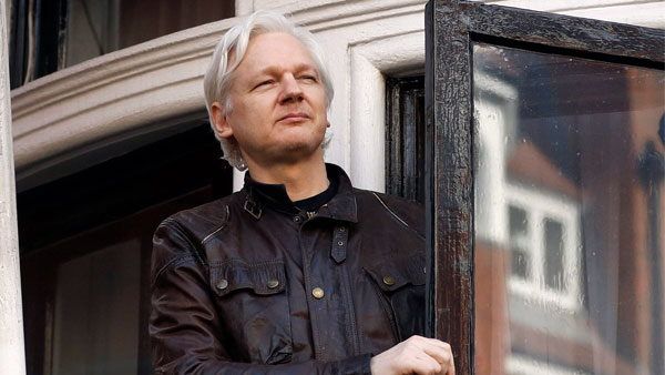 जूलियन असांजे को यूके कोर्ट ने दी राहत, अमेरिका प्रत्यर्पित नहीं किया जाएगा