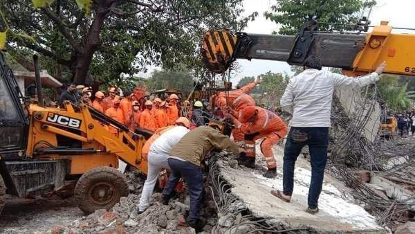 श्‍मशान घाट हादसा: NHRC ने यूपी सरकार को भेजा नोटिस, चार सप्ताह में विस्तृत रिपोर्ट तलब