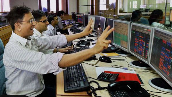 Stock Market at Record High: सेंसेक्स ने किया बड़ा कमाल,मजह 10 महीनों में सीधा 25 हजार से पहुंचा 50000 के पार