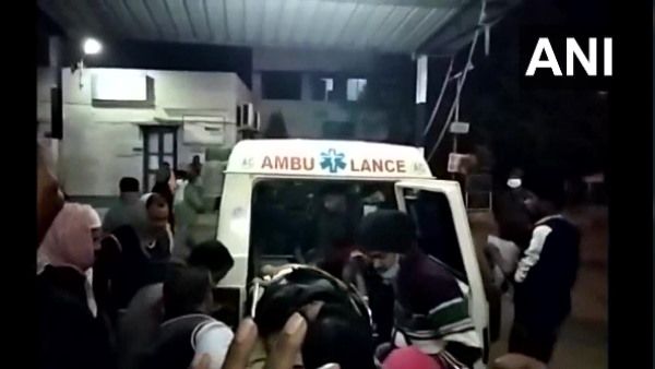 पश्चिम बंगाल: TMC ऑफिस पर अज्ञात लोगों ने किया हमला, 2 कार्यकर्ताओं की मौत, हिरासत में लिए गए 6 लोग