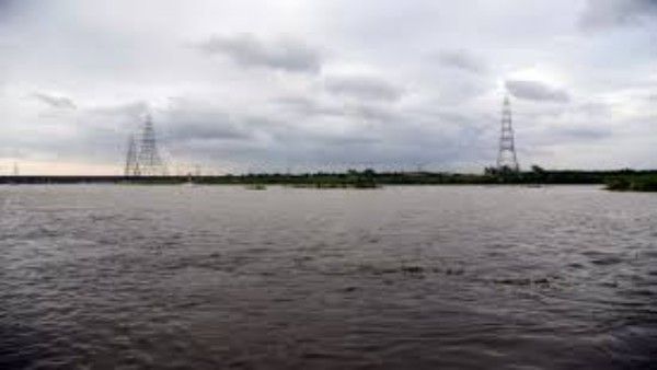 यमुना के दिल्ली खंड के लिए ई-फ्लो बढ़ने से आ सकती है 'पर्यावरण आपदा': हरियाणा सरकार