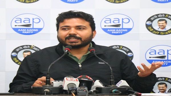 पिछले 15 साल में बीजेपी ने MCD को ऐसा लूटा कि आज कर्मचारियों की सैलरी तक नहीं निकल रही- दुर्गेश पाठक