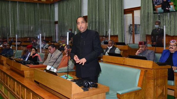 हिमाचल प्रदेश: बजट सत्र के पहले दिन जोरदार हंगामा, सस्पेंड किए गए नेता विपक्ष समेत 5 MLA