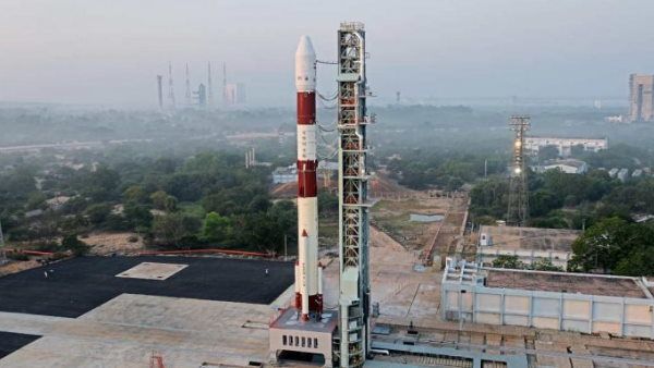 19 सैटेलाइट्स को लेकर उड़ान भरेगा इसरो का PSLV-C51, एक सैटेलाइट पर होगी PM मोदी की तस्वीर