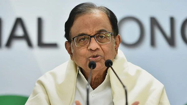 पी चिदंबरम बोले- MEA का बयान कृषि कानूनों को पूरी बहस के बाद संसद में पारित किया गया, ये सच्‍चाई का एक तमाशा