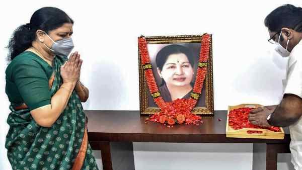 Tamil Nadu:शशिकला ने की राजनीति में आने की घोषणा, AIADMK के नेताओं से भिड़ने के संकेत